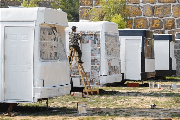 Отели в старых автобусах